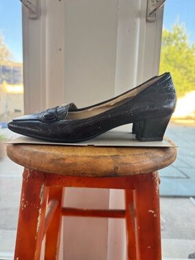 George Women’s Brown Croc Embossed Loafers Size 9 Square Toe Flats NWT Flaw